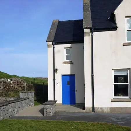 Holiday home Court